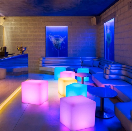 Светильник Куб 50 с питанием от АКБ, RGB Светильник Куб 50 с питанием от АКБ, RGB